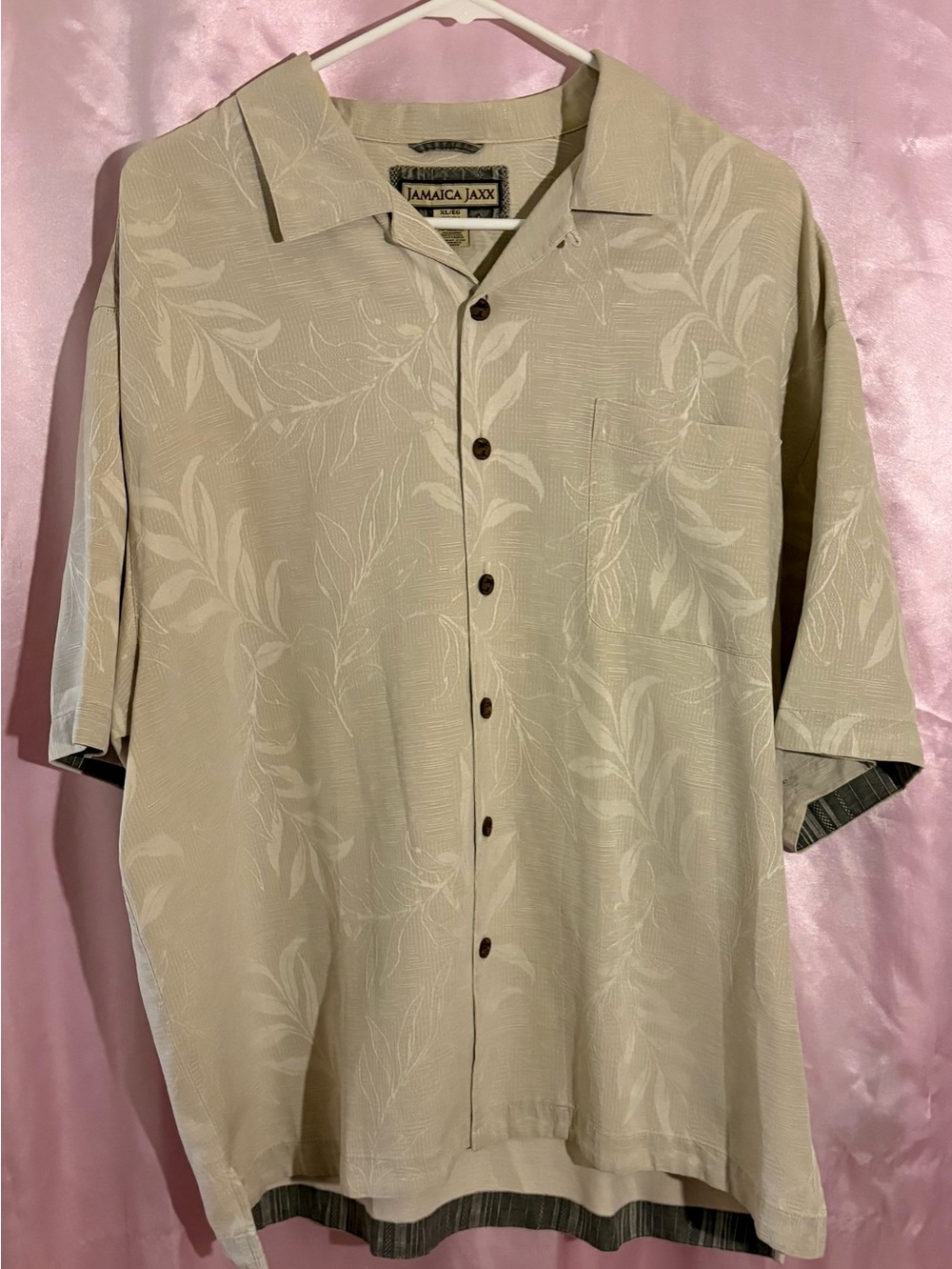Jamaica Jaxx Men’s Tan Button-Down Short Sleeve Shirt with Leaf Print